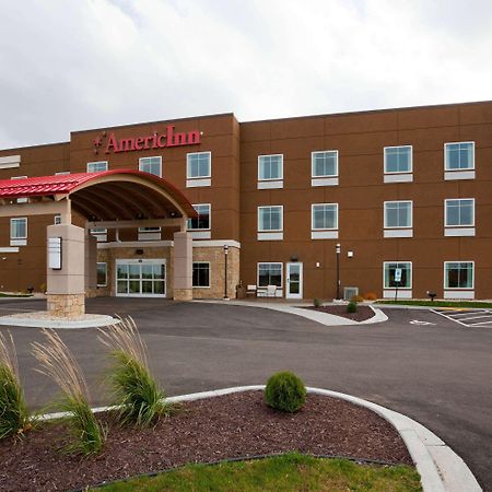 AmericInn by Wyndham Waupun Exterior foto